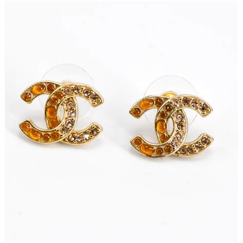 chanel boucle d& 39|Chanel boucles oreille earrings.